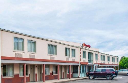 Big Flats Airport Cabin | Econo Lodge Elmira-Corning
