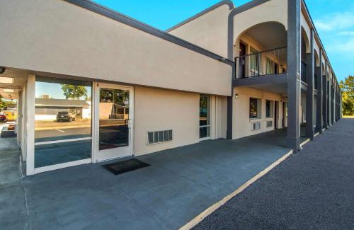 Goldsboro Cabin | Econo Lodge Goldsboro Hwy 70