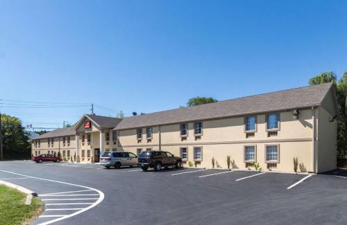 Harrisburg - Hershey Cabin | Econo Lodge Harrisburg - Southwest of Hershey Area