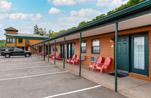 Upper Peninsula Michigan Cabin | Econo Lodge Lakeview