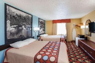 Chillicothe Cabin | Econo Lodge