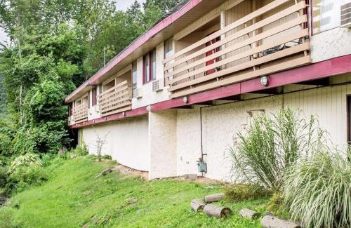 Chinchilla Cabin | Econo Lodge