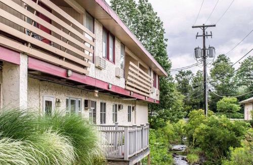 Chinchilla Cabin | Econo Lodge