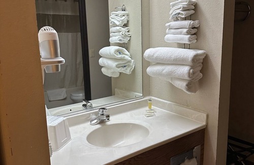 El Paso Hotel | Econo Lodge