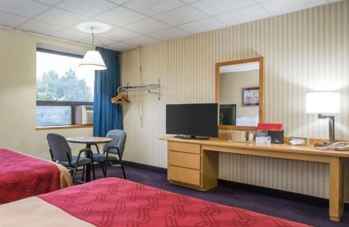 Manchester Cabin | Econo Lodge