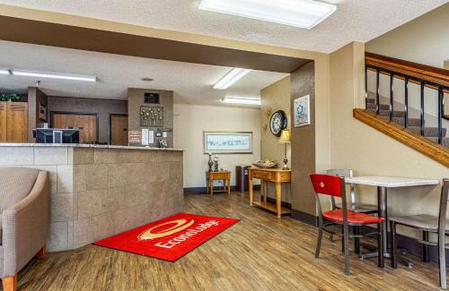 Sioux Center Cabin | Econo Lodge
