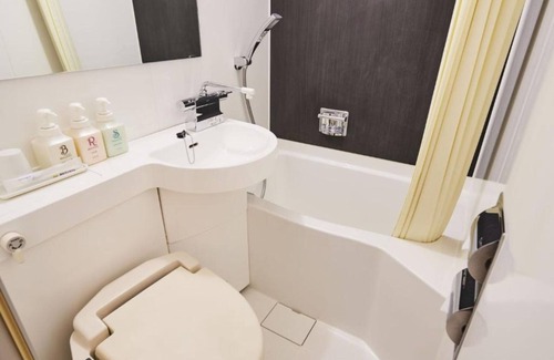 Urayasu Hotel | Economy Double Smoking Welcome drink and VOD vie/Urayasu Chiba