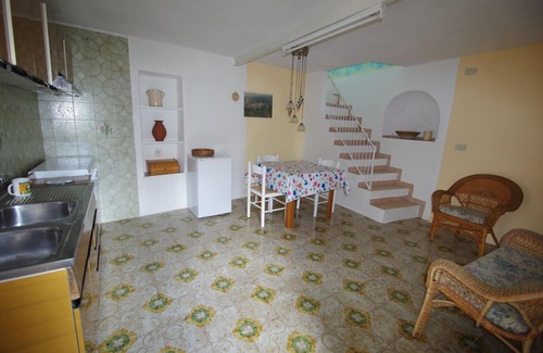 Belmonte Calabro House | Ecotourism in the medieval village of Calabria, tradition and culture, sea and nature .
