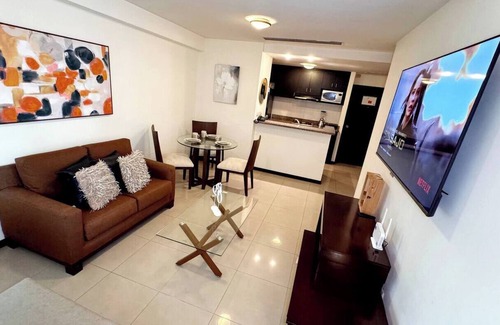 Simon Bolivar Apartment | Ecuabook Departamento Familiar Aeropuerto 504