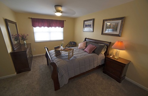 Kutztown Bed & Breakfast | Edelweiss Room @ The Kennedy Manor