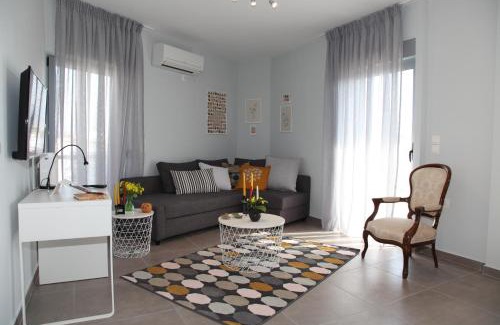 Palaio Faliro Apartment | Edem Beach Apartment with Sea View by Athenian Homes