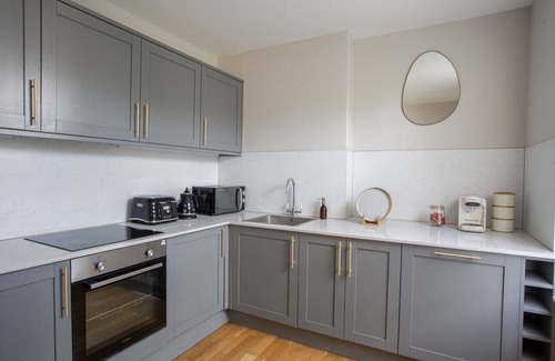 Islington Apartment | Eden Grove · Stylish Large Studio Apartment in Islington