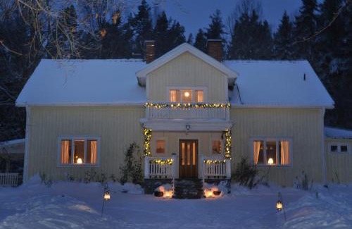 Skultuna House | Eden's Garden Cottages