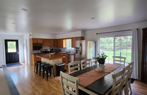 Narvon House | Eden Woodland Acres - Family Friendly