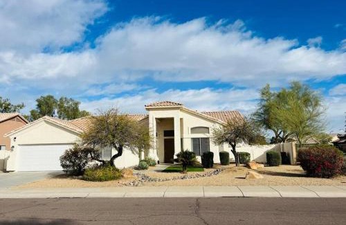 Palm Valley House | Edgemont Escape