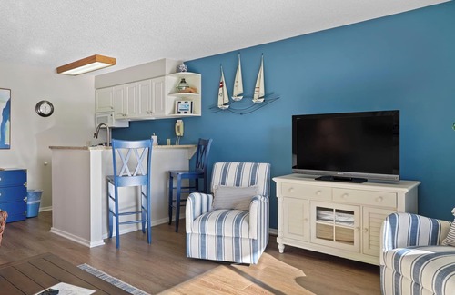 Charlevoix Condo | Edgewater Inn Condo with Waterfront Access | Pool, Hot Tub, Sauna | Sleeps 4