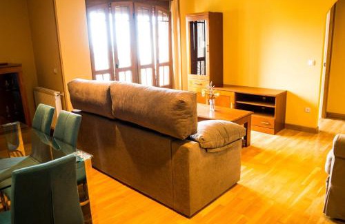 Burela Apartment | EDIFICIO CINE MON