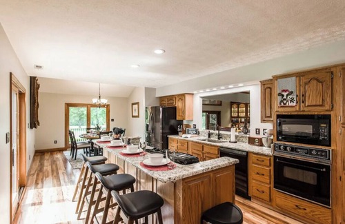 Gallatin House | Edith's Farm-Peaceful countryside home on 5 acres