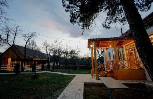 Dsegh House | Edits Home