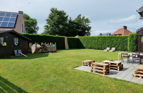 Sleidinge House | Een Privé Kamer in een Gezellige Rustige Omgeving