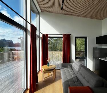 Ballangen House | Efjord and Stetind Resort - Cabin Kulhorn