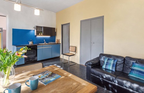 Muralto Apartment | Egner- Apt.Steintisch by Interhome