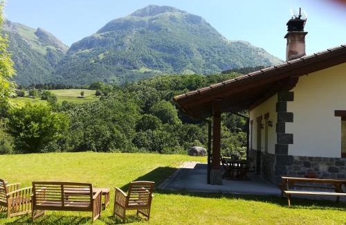 Abaltzisketa House | Eguzkitze Alojamiento Rural LSS00085