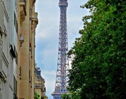 Quartier de l'Ecole-Militaire Apartment | Eiffel Tower - Quiet, charming apartment - 2 prs