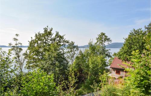 Strandvik House | Eikhaugen Gjestegard