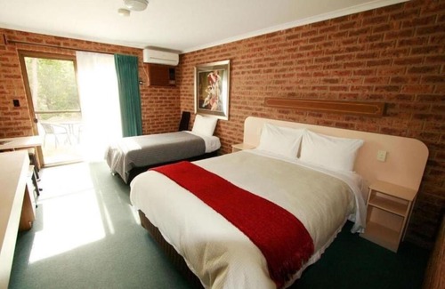 Eildon Hotel | Eildon Parkview Motor Inn Room 8