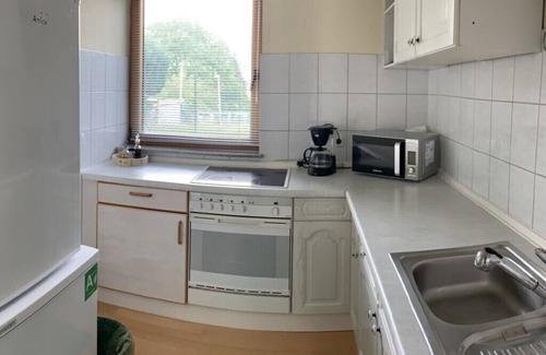 Dietenheim Apartment | Einliegerwohnung 21/2 Zimmer, Separater Eingang , Ruhiger Lage
