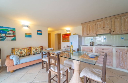 Tiriddo Apartment | EJA: Relaxing Oasis with Garden Just Steps