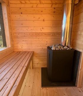 Sautour House | Ekko tiny house et sauna extérieur
