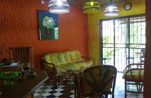 Junquillal Hotel | El Castillo Divertido