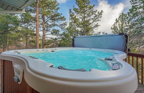 Briargate House | El Dorado- Cozy Retreat-Hot Tub-Upper Level