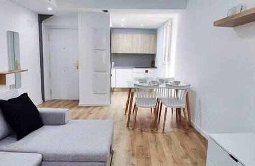 San Pablo Apartment | El Encanto del Casco III