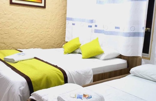 Comuna San Jose Hotel | El Kuy surfista