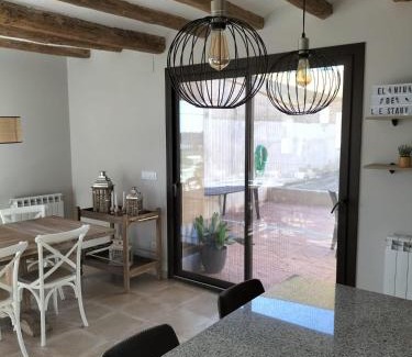 Ivars D'Urgell House | El Niu de l'Estany