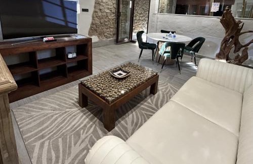 Morcin Hotel | EL PALACETE SOÑADO o