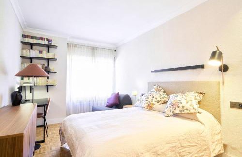 Oeste Apartment | El patio del Barrio del oeste