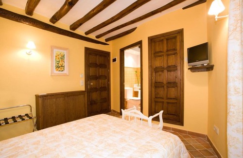 Azanuy-Alins Bed & Breakfast | El Pilaret
