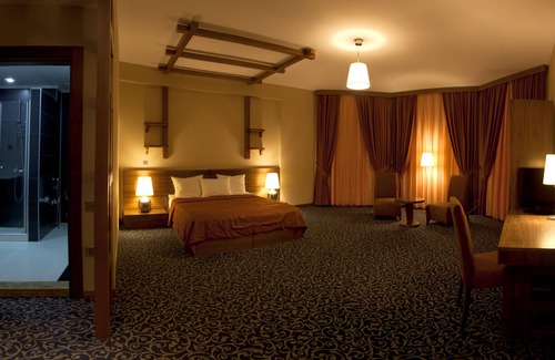 Qax Hotel | El Resort