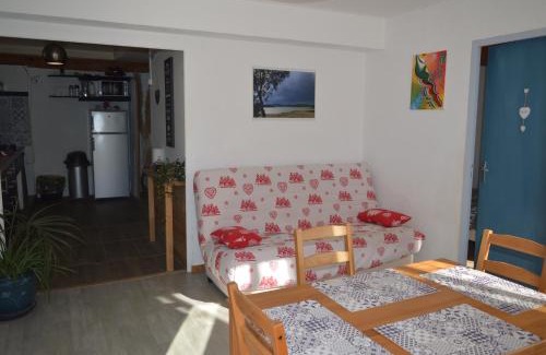 L'Aiguillon Apartment | El roble