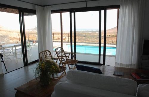 Nazaret House | EL TUCAN, Vistas en 3 dormitorios y piscina