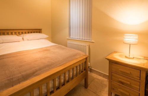 Londonderry House | Elagh Cottages