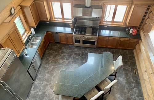 West Yankton House | Eldorado Lodge. Luxurious House Overlooking Lewis & Clark Lake. 40 Acres=Privacy