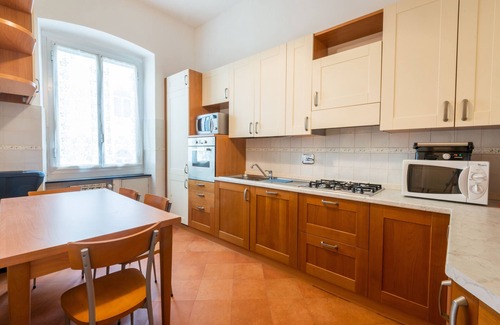 Carignano Apartment | Elegance and Comfort, Strategic between Sea and Center