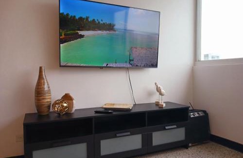 Sabana Llana Norte Apartment | Elegancia Acogedora: Tu Rincón en San Juan