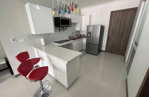 Eden Gardens Apartment | Elegant 1-bedroom apartment in the heart of New Kingston with roof top pool