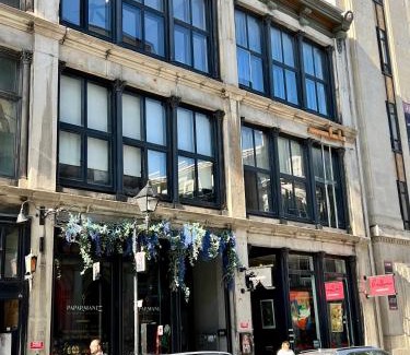 Old Montreal Apartment | Elegant 1 bedroom apartment in old port - 202